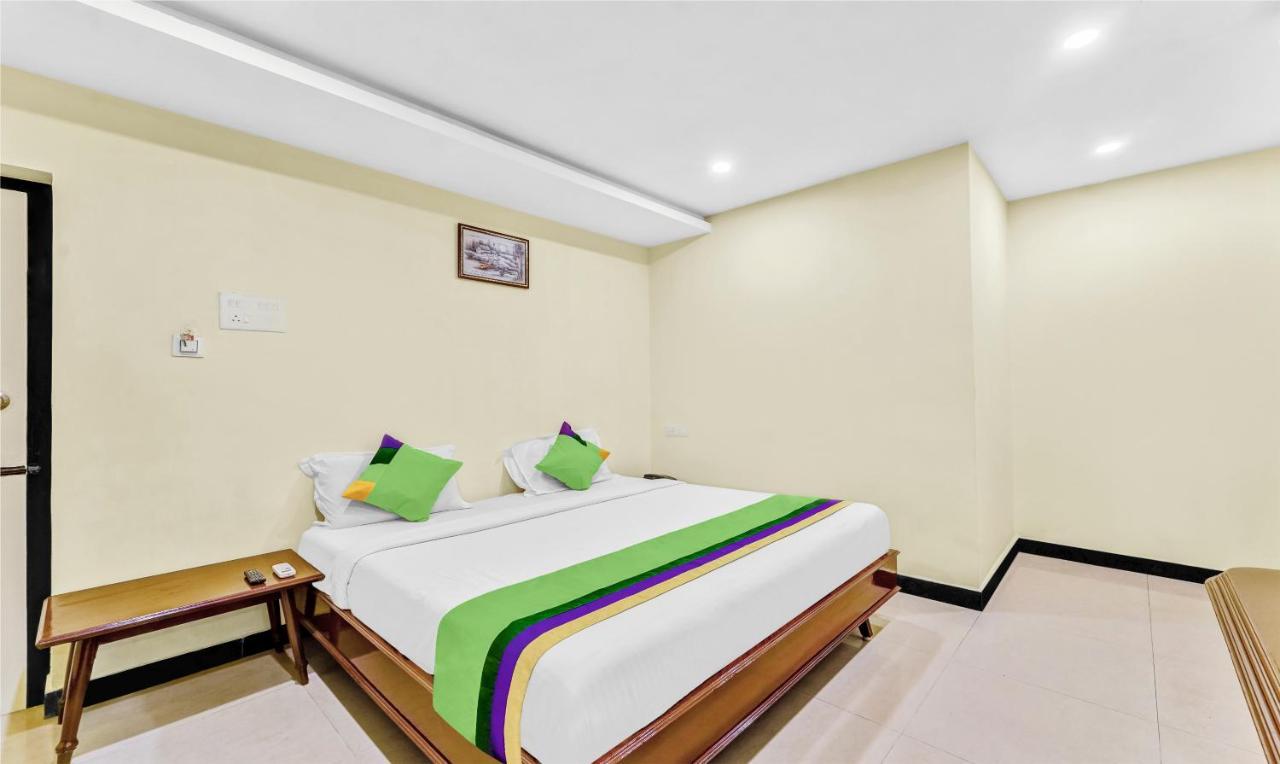 Hotel Treebo B Coral, 2 Km From Promenade Beach Pondicherry Esterno foto