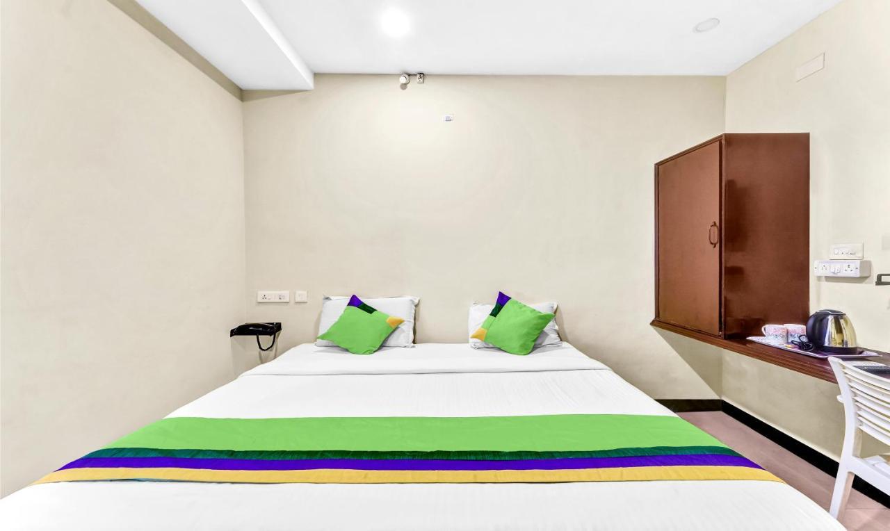 Hotel Treebo B Coral, 2 Km From Promenade Beach Pondicherry Esterno foto
